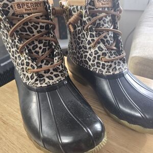 Sperry Black Rubber & Leopard Print Duck Boots